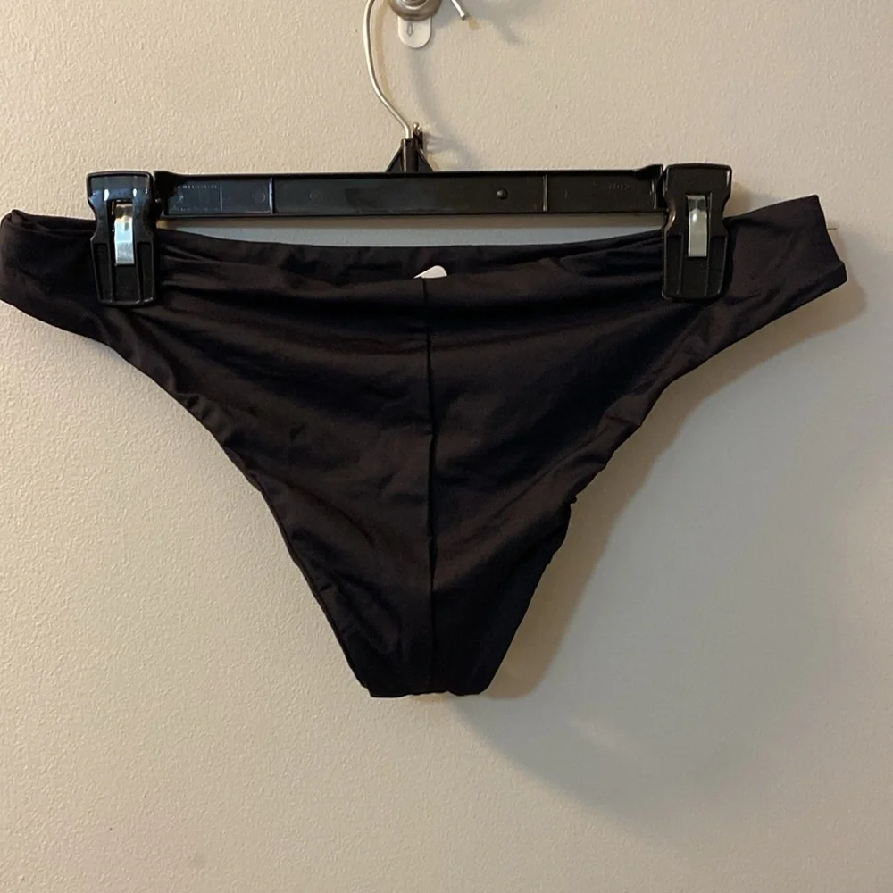 Prana Gemma Reversible Black Bikini Bottom size small. NWT